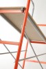 <p>2 traverses croisées en acier.</p>